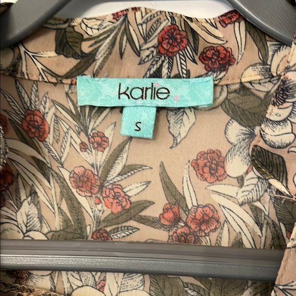 Karlie Brown and Tan Floral Blouse - Picture 2 of 9